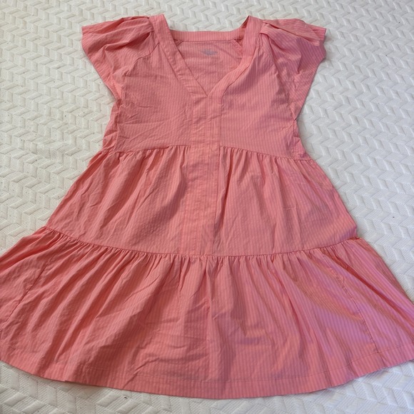 Vineyard Vines Dresses & Skirts - Vineyard Vines Harbor Tiered Ruffle Sleevelss Dress Tearose Size MED Feminine